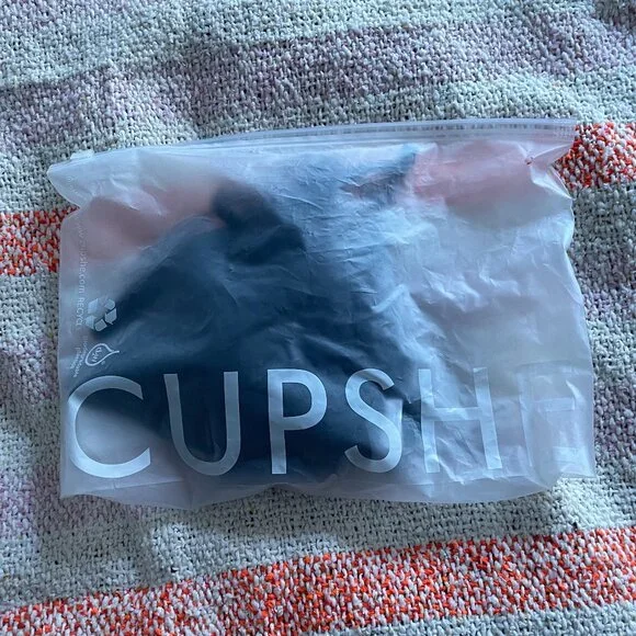 NWT Cupshe Black Triangle Bikini Set (Top + Bottom) - Picture 6 of 6